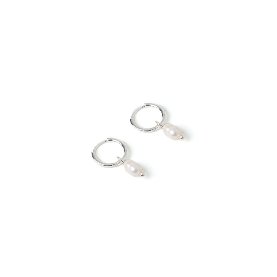 Arms of Eve Cordelia Pearl Earrings - Silver | Earrings