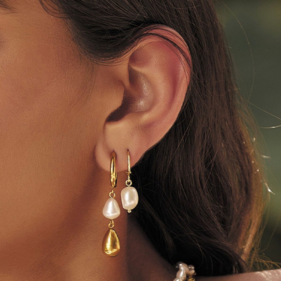 Arms of Eve Arianna Pearl And Gold Earrings | Earrings